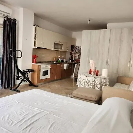 Beautiful Apartament In 1 Apartment *