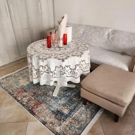Beautiful Apartament In 1 *